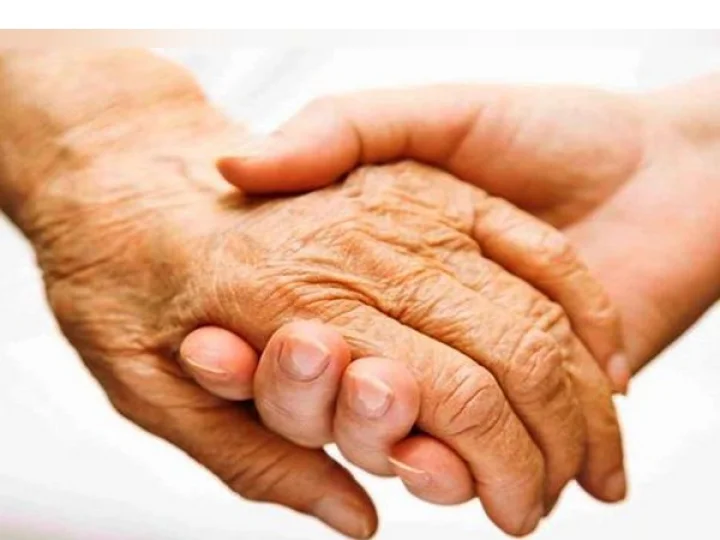 Mentally ill old woman in Ahmedabad went to the temple and forgot the way home