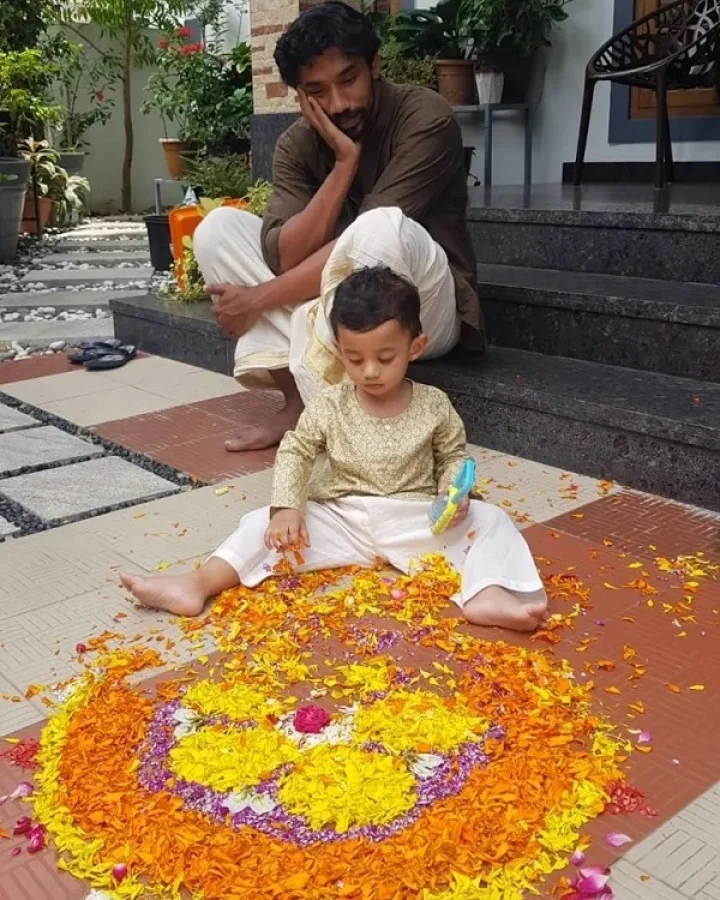 മിഥുന്‍ മാനുവല്‍ തോമസ്