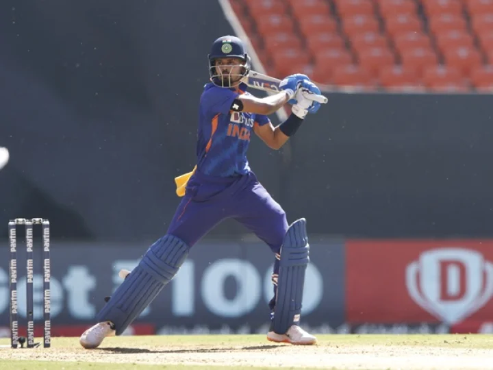 Shah Rukh Khan's team showered money on Shreyas Iyer