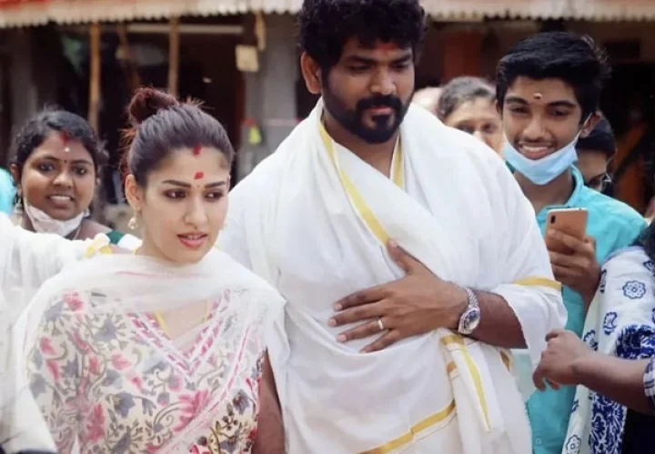 Nayanthara New Photos നെറുകയില്‍ സിന്ദൂരം