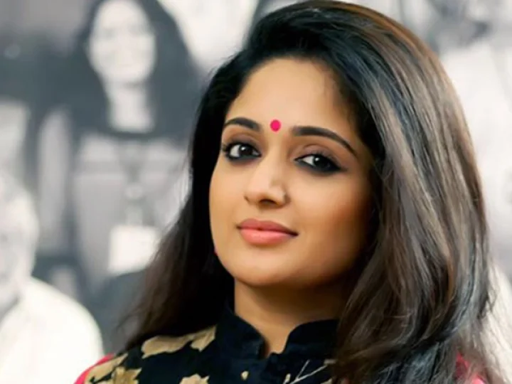 How Kavya Madhavan Acted in Kissing scene