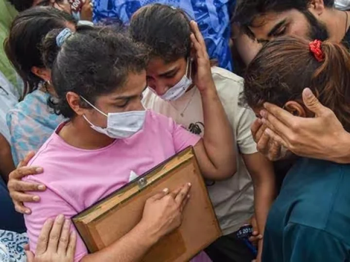 Wrestlers protest India