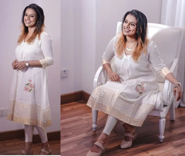 സിത്താര കൃഷ്ണകുമാര്‍