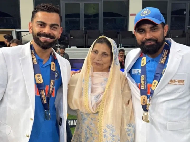 Virat Kohli with Shami's mother