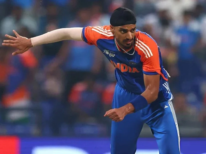 Arshdeep Singh, Arshdeep Singh 100 Wickets, Asia Cup 2025, അര്‍ഷ്ദീപ് സിങ്, അര്‍ഷ്ദീപ് സിങ് വിക്കറ്റ്, അര്‍ഷ്ദീപ് സിങ് 100 വിക്കറ്റ്