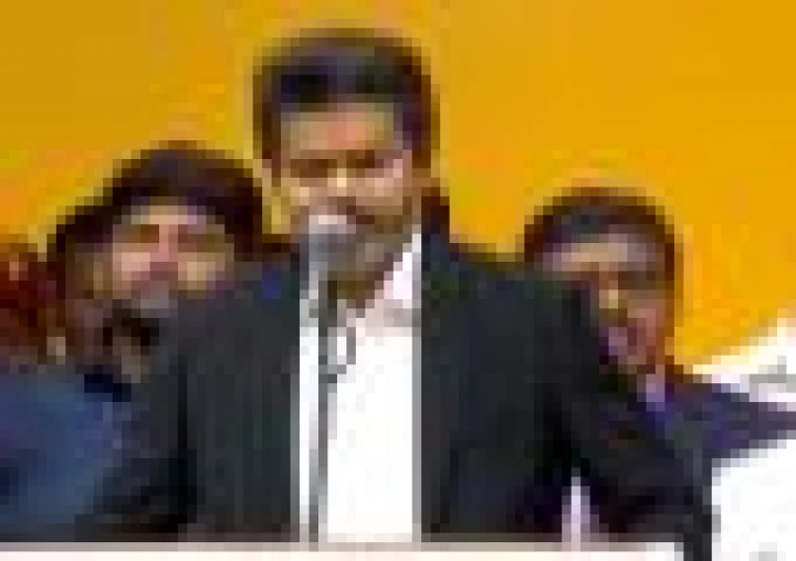 വന്ദേമാതരം പൂര്‍ണമായി ആലപിച്ചതിന് പിന്നാലെ വിവാദം; കേരളത്തില്‍ മാത്രമല്ല, തമിഴ്‌നാട്ടിലും പൂര്‍ണമായും ആലപിച്ചു