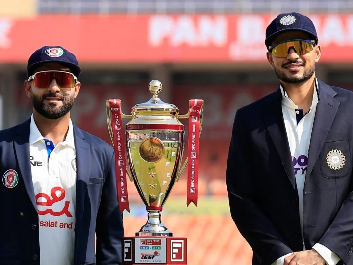 India vs Afghanistan Test: ടോസ് ലഭിച്ച ഇന്ത്യ ബാറ്റിങ് തിരഞ്ഞെടുത്തു; മാനവിനു അരങ്ങേറ്റം