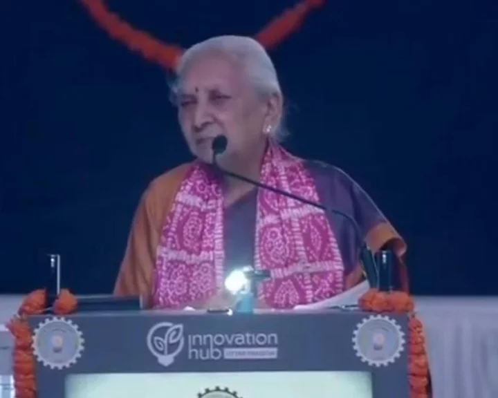 anandiben patel,Women career, Women family, Women education