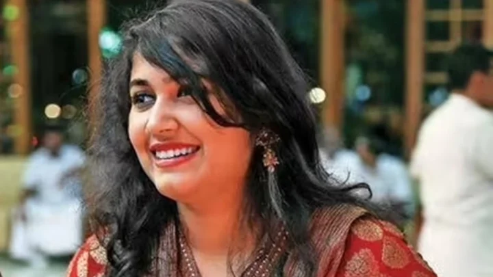 നിലപാടുകളിൽ ഉറച്ച് നിൽക്കാൻ നല്ല ധൈര്യം വേണം, വിസ്മയയെ പുകഴ്ത്തി മാലാ പാർവതി
