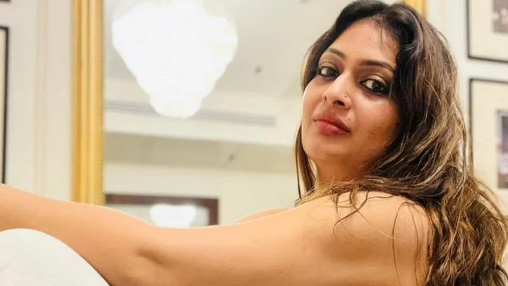 ചുറ്റുമുള്ളവരെല്ലാം എന്നെ സംശയിച്ചു, എന്റെ കഴിവില്‍ വിശ്വസിച്ചത് ഒരേ ഒരാള്‍ മാത്രം, വികാരധീനയായി ഗീതു മോഹന്‍ദാസ്