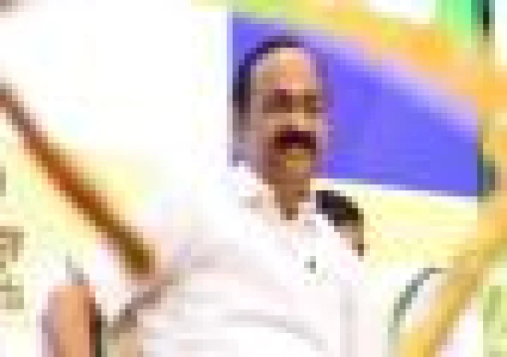 കേരള മുഖ്യമന്ത്രിയുടെ ഓഫീസിന്റെ ഫേസ്ബുക്ക് പേജിലെ രണ്ട് പോസ്റ്റുകള്‍ മെറ്റ നീക്കം ചെയ്തു