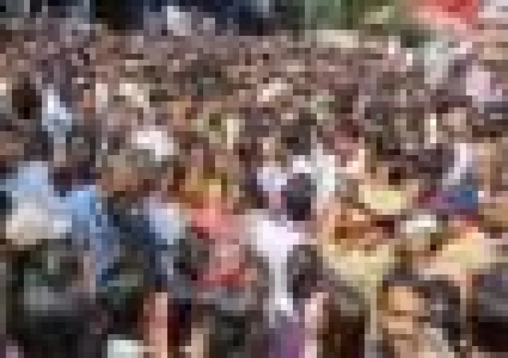 പരീക്ഷക്രമക്കേട്: മഹാരാഷ്ട്രയുടെ തെരുവുകള്‍ നിറച്ച് വിദ്യാര്‍ഥികള്‍, എംപിഎസ്സി ചെയര്‍മാന്റെ രാജിയടക്കം ആവശ്യങ്ങള്‍, പിന്തുണയുമായി രാഹുല്‍ ഗാന്ധി
