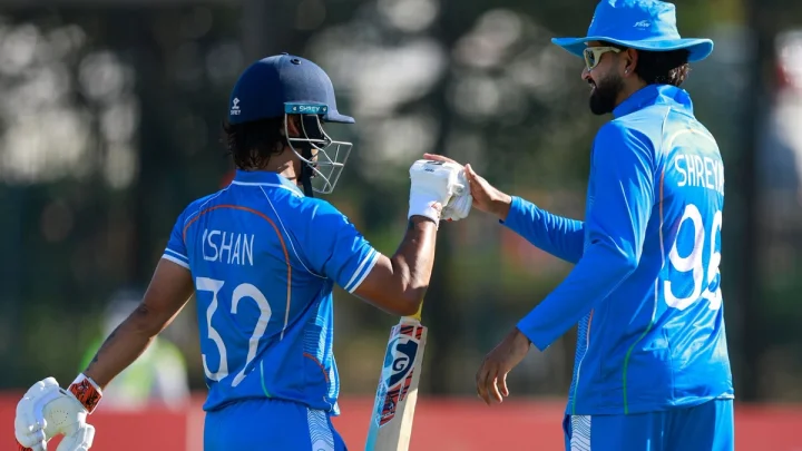 India vs Sri lanka, Asian Games Semi-Final: 'ഇവർ മണ്ടൻമാർ ആണോ'; മൂന്ന് പേർ റൺഔട്ട്, അനായാസം ലങ്കയെ വീഴ്ത്തി, ഇന്ത്യ-പാക്കിസ്ഥാൻ ഫൈനൽ !