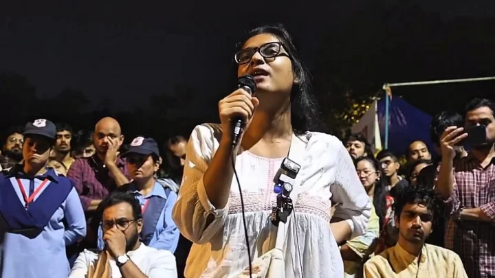 ഭരണമാറ്റം ആവശ്യപ്പെടുന്നതിൽ തെറ്റില്ല, ദേശീയ പതാക ഉയർത്താൻ അനുമതി വേണ്ട: നേഹ ബോറ ഡൽഹി ഹൈക്കോടതിയിൽ