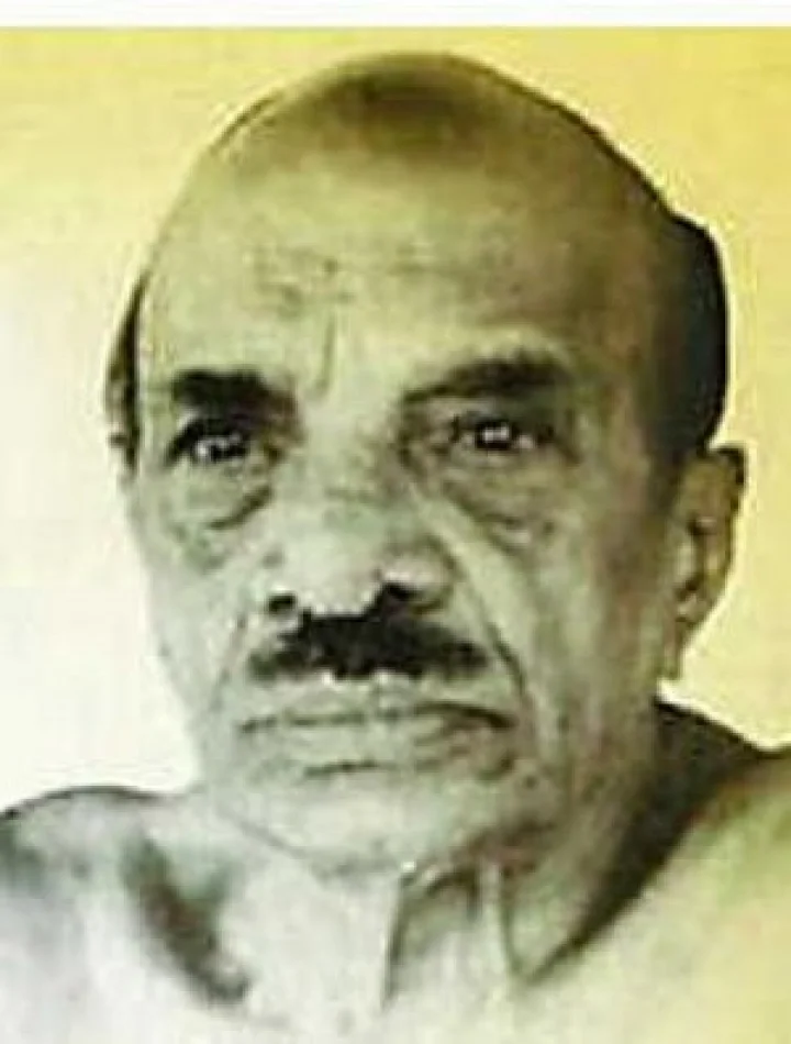 Vaikom Muhammed Basheer Death Anniversary July 5 ജൂലൈ 5: ഇന്ന് വൈക്കം മുഹമ്മദ് ബഷീറിന്റെ ഓര്‍മ ദിനം