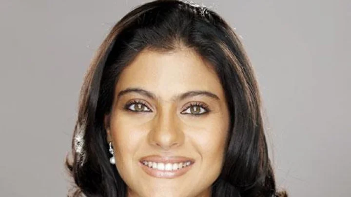 कठीण काळातून जात आहे म्हणत काजोलने सोशल मीडियाला ठोकला रामराम!