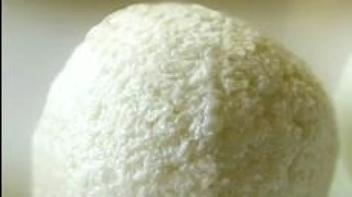 नारळ रवा लाडू