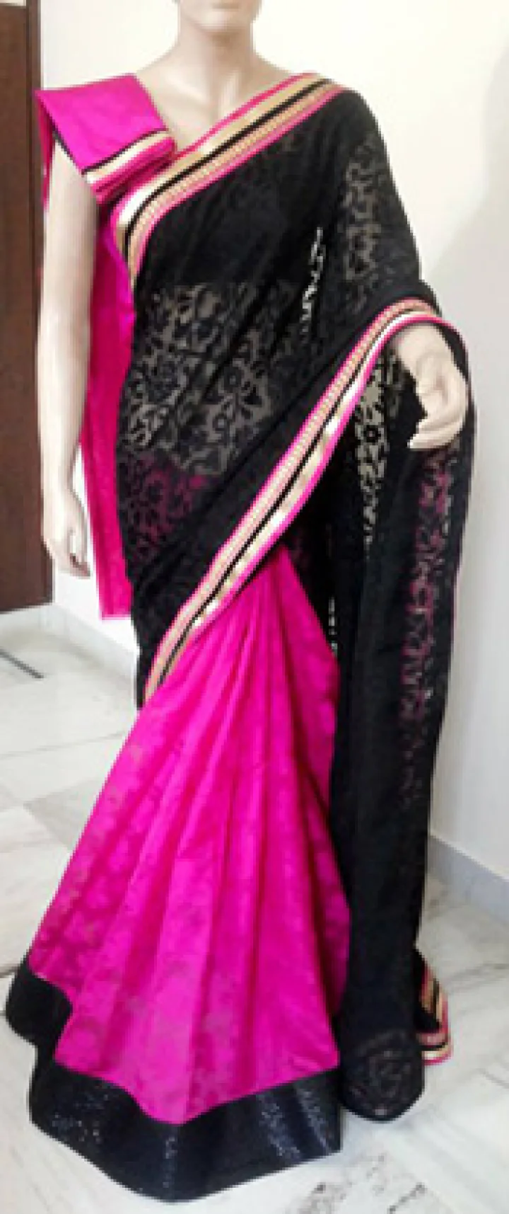 trendy sari