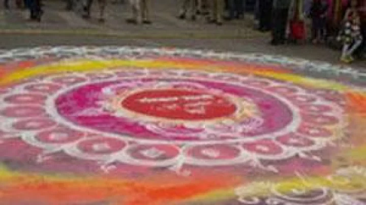 पुण्यातील गणपती मिरवणुकीतील क्षणचित्रे....