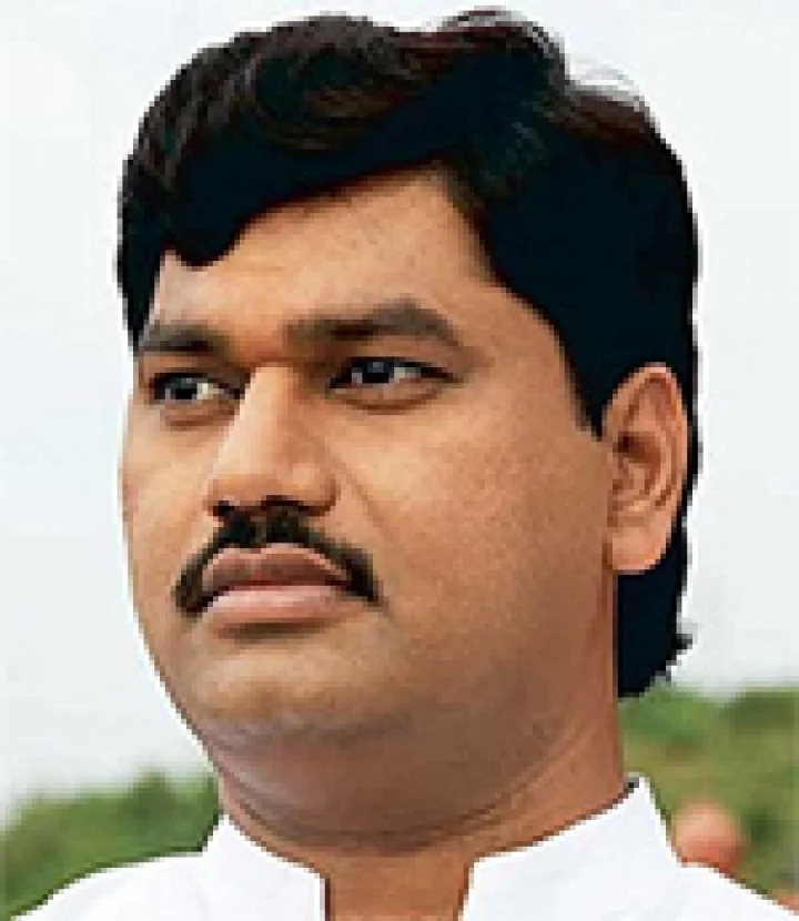 dhananjay munde