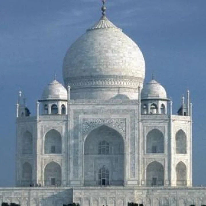 Covid-19 Alert : ताजमहालमध्ये कोरोना चाचणीशिवाय पर्यटकांना प्रवेश मिळणार नाही