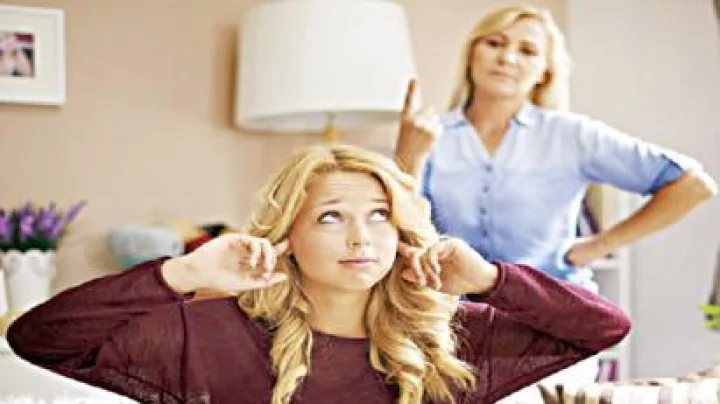 आई-वडिलांपासून तरुणाई लपवतात या 5 गोष्टी