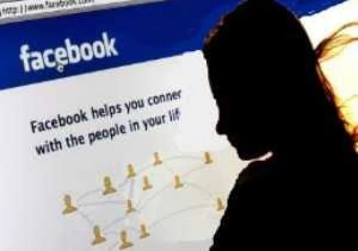 The young woman defamed the young man by creating a fake account on Instagram Maharashtra News Regional Marathi News  About Facrebook Instagram News In Marathi Crime News In Marathi Webdunia Marathi