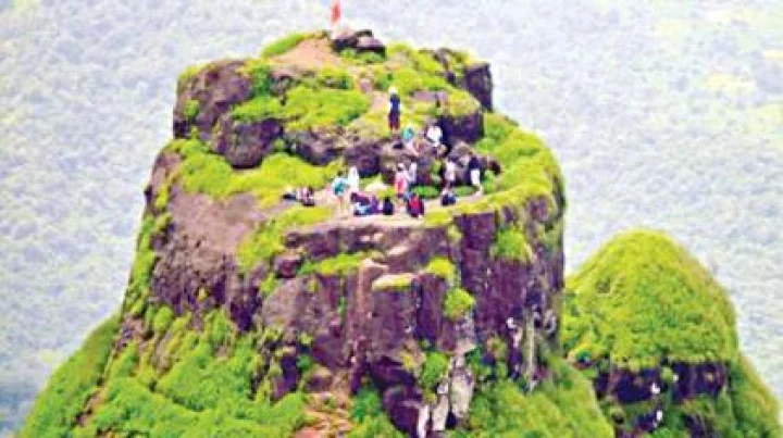 भारतातला चढाईसाठी सगळ्यात धोकादायक किल्ला महाराष्ट्रात