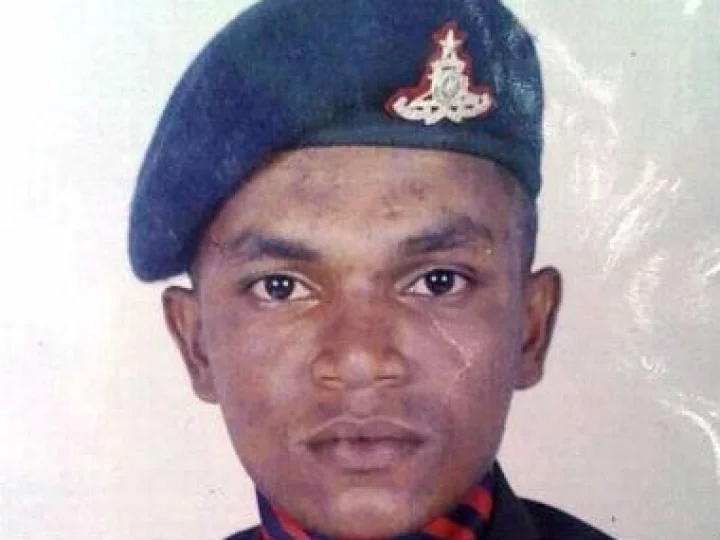 लष्करी जवान रॉय मॅथ्यू