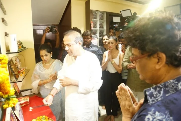 suresh and padma vadkar