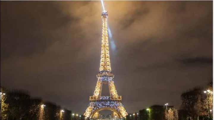 आयफेल टॉवर पर्यटकांसाठी खुले होणार
