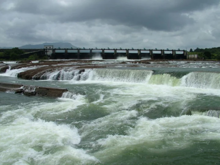 khadakvasla dam