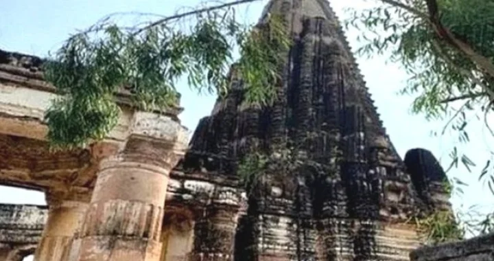 When will Hindu temples close in Pakistan be opened?