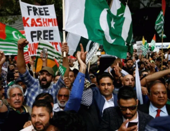 pakistani-groups-plan-burn-indian-constitution-london-republic-day