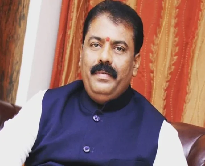 Shiv Sena corporator dies due to corona