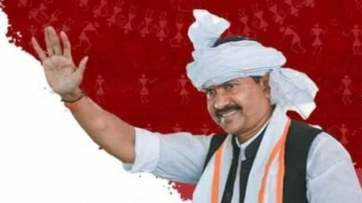 मोहन डेलकर आत्महत्या  उद्धव ठाकरे आणि देवेंद्र फडणवीस आमने-सामनेMohan Delkar
