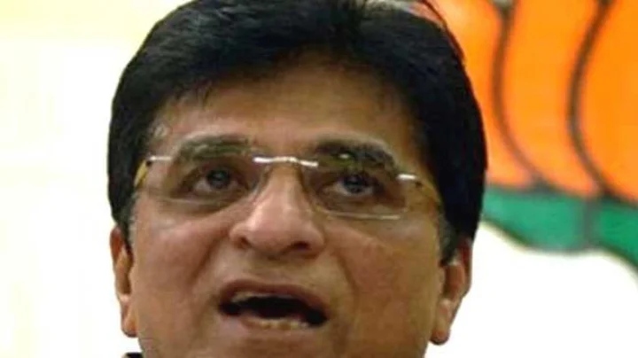 Where did Bhujbal get the money to build a multi-crore bungalow ?; Kirit Somaiya's question; Demand for inquiry into Bhujbal's assets Maharashtra News Regional Marathi News In Webdunia Marathi