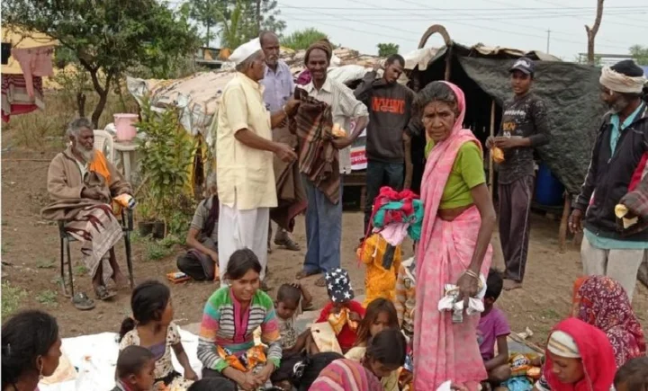 My parents could not test the corona because they did not have an identity card