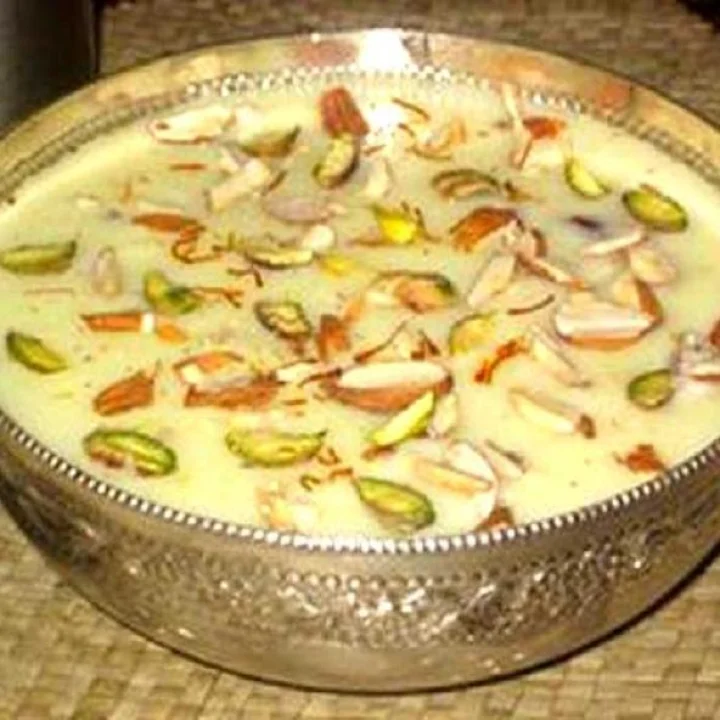 Guru Purnima Prasad गुरुपौर्णिमा निमित्त खीर बनवा, जाणून घ्या रेसिपी