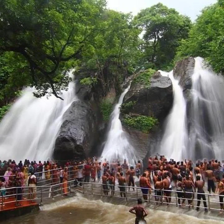 पर्यटन आणि त्याचे महत्त्व निबंध