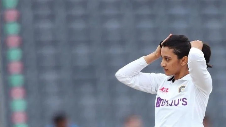 Smriti Mandhana यांचे फोटो सोशल मीडियावर व्हायरल