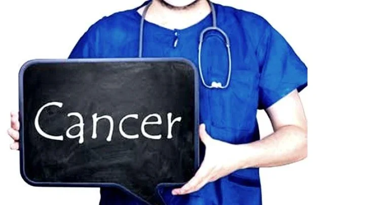 International Childhood Cancer Day : लहान मुलांनाही कर्करोगाचा आजार होतो, जाणून घ्या लक्षणे