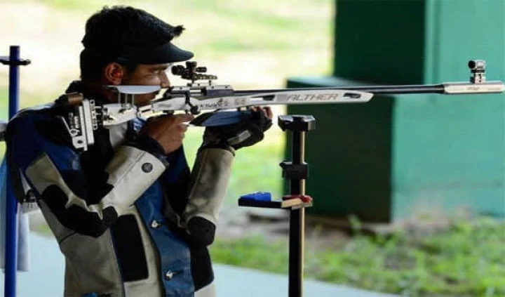 Rifle shooters