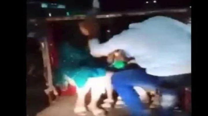 पाकिस्तान: लाहोरमध्ये रिक्षात जाणाऱ्या महिलेचा विनयभंग, व्हिडिओ व्हायरल झाल्यानंतर इम्रान खानवर लोकांचा राग