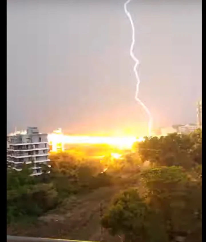 Video: Scenes of lightning strikes in Kolhapur captured on camera