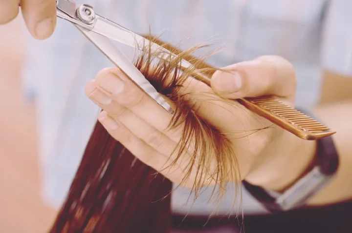 The salon had to pay Rs 2 crore for the wrong haircut in Delhi