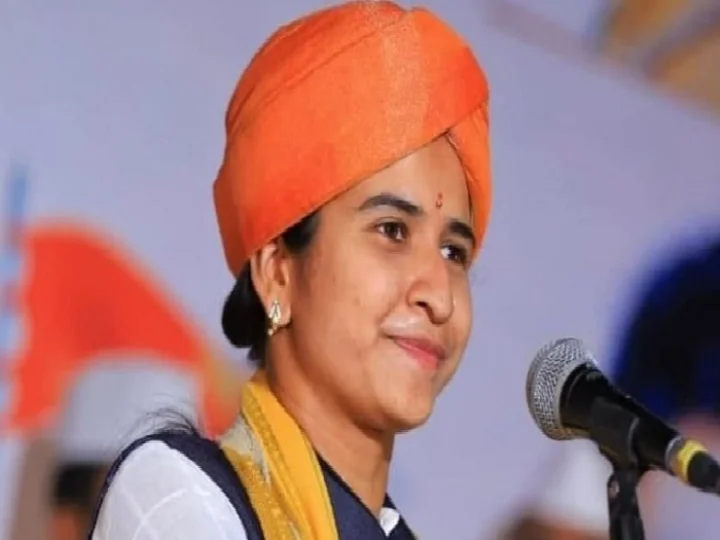 Kirtankar Shivlila Patil apologized Maharashtra News Regional Marathi News webdunia Marathi