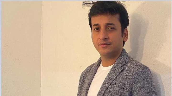 राजकारण आणि पांडुरंग : संकर्षण कऱ्हाडेची राजकारणावरील कविता तुफान व्हायरल
