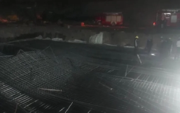 7 killed as building slab collapses in Yerawada; 8 workers seriously injured