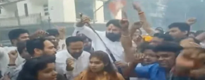 Mohit Kamboj dances after Malik's arrest